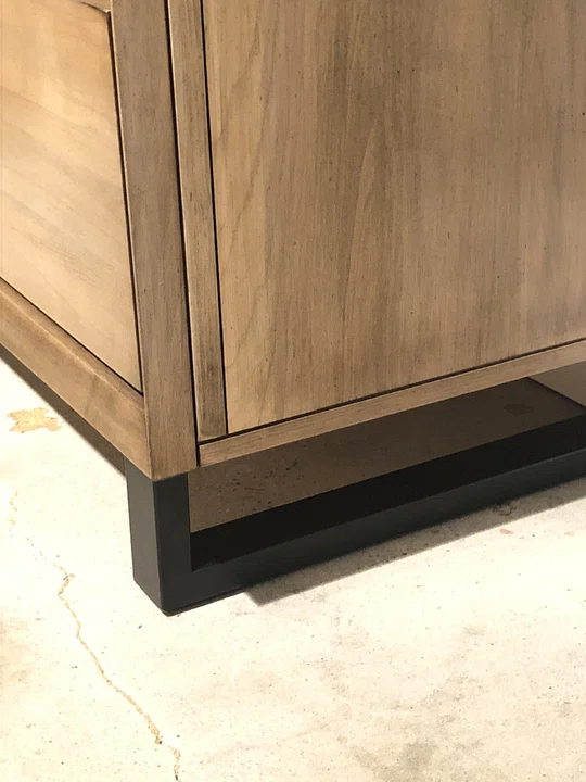 Odyssey - Showing the Matte Black Metal base