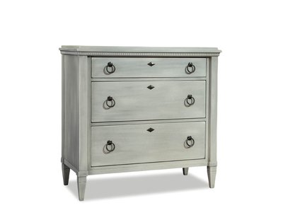 Springville Bachelors Chest