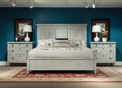 Springville King Panel Bed